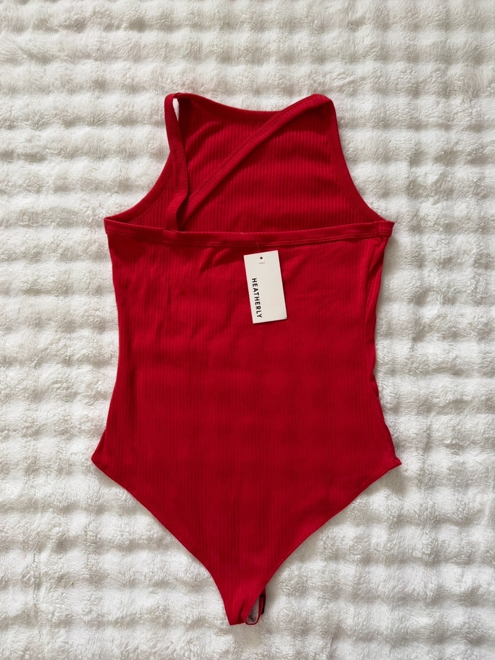 NWT Heatherly Ribbed High Crew Neck Bodysuit with Strappy Open Back Red Size XL - Picture 6 of 16